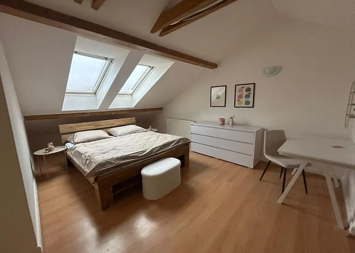 Náměstí Míru 13 Apartmán *