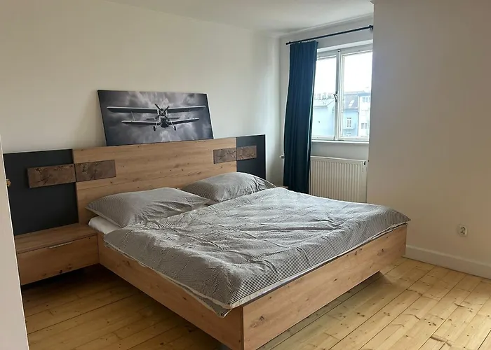 Namesti Miru 13 Lägenhet *